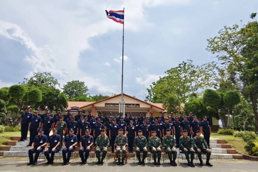 5 พ.ค. 68 ให้การต้อนรับ พล.อ. มนัส จันดี เสธ.ทหาร และคณะฯ ในโอกาสเดินทางตรวจเยี่ยมหน่วยฯ โดยรับฟังบรรยายสรุปผลการปฏิบัติงานของหน่วยฯ ตรวจยานพาหนะและเครื่องจักรกล 